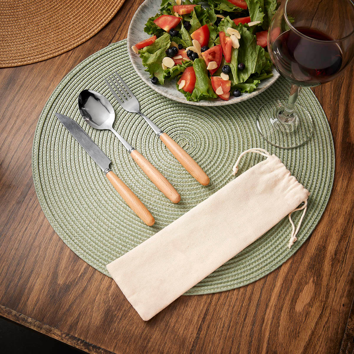 SET DE CUBIERTOS TOMMER