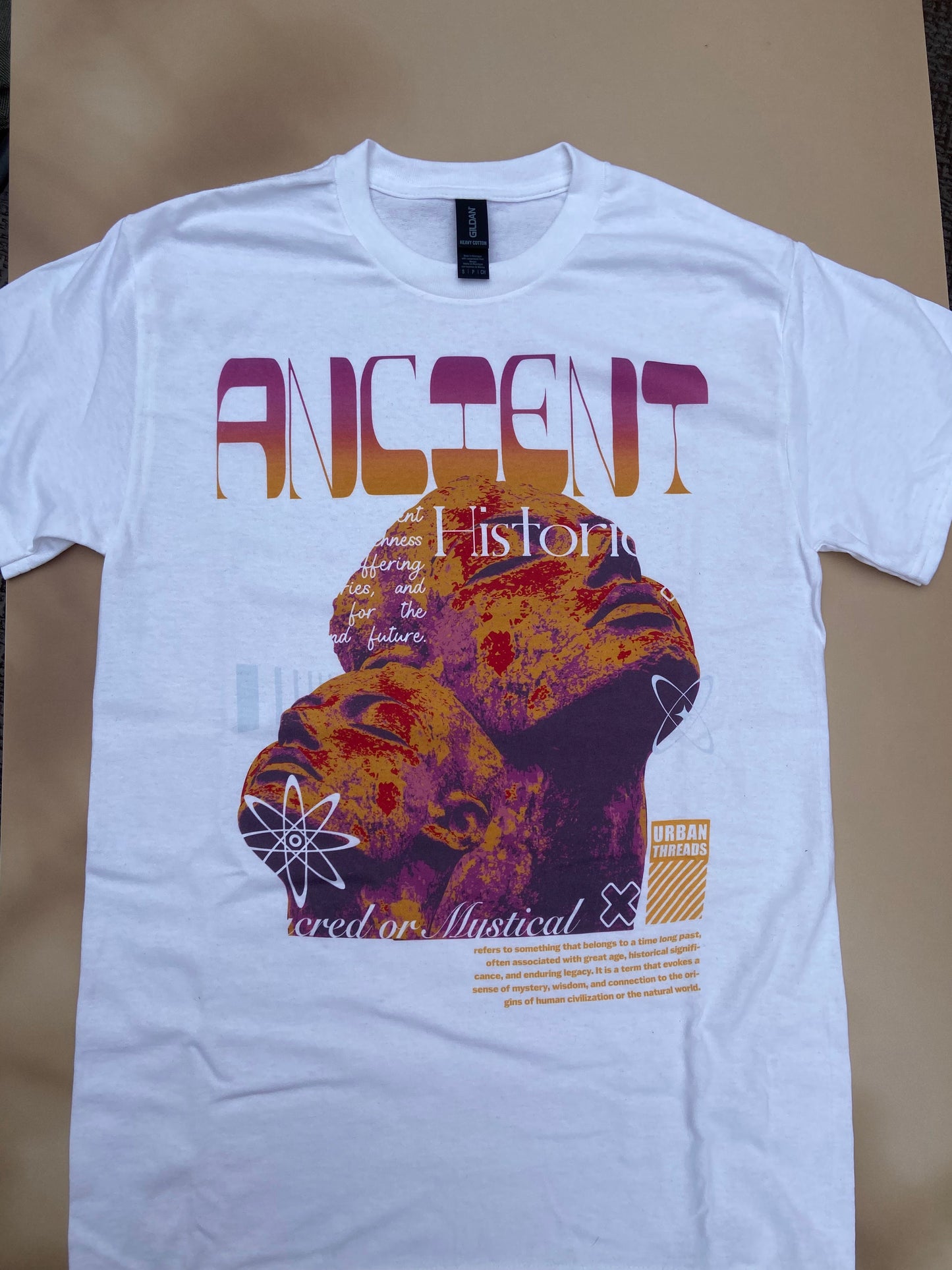 Playera “Ancient History”